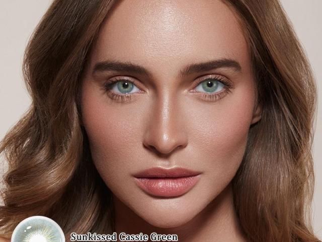 Sunlit Radial 2-Tone Rimless Contact Lenses | Sunkissed Cassie Plano Lenses for Summer Travel, Beach & Soft Natural Makeup Eye Looks