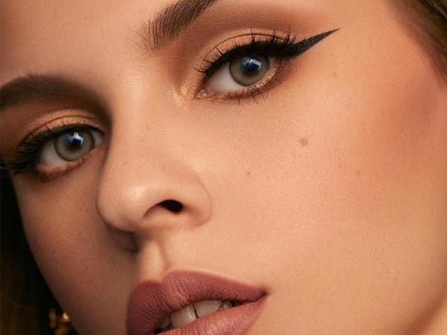 Where Sweet Meets Smoky — Honey Peach Grey 3-Tone Lenses for That Perfectly Balanced Sultry-Sweet Gaze